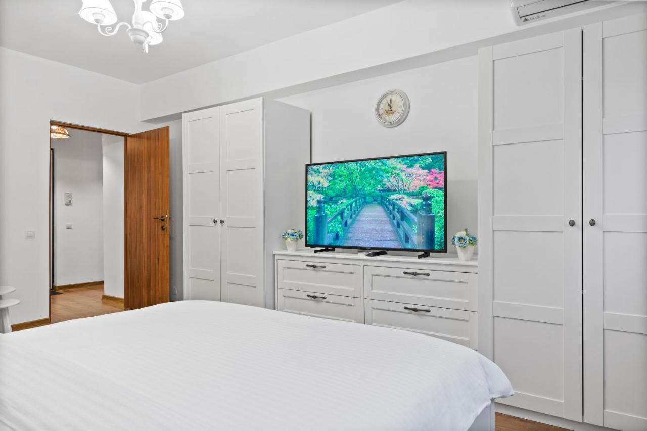 Sudului 303 By Mrg Apartments Bukares Bagian luar foto
