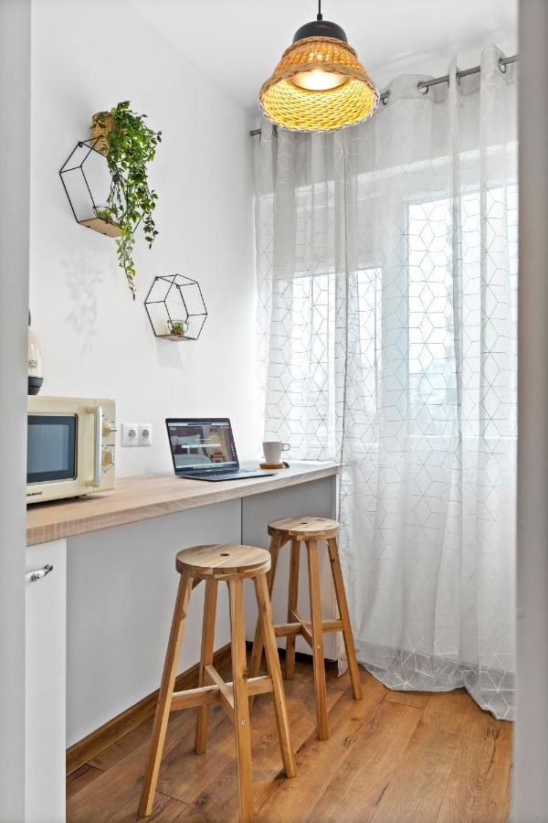 Sudului 303 By Mrg Apartments Bukares Bagian luar foto